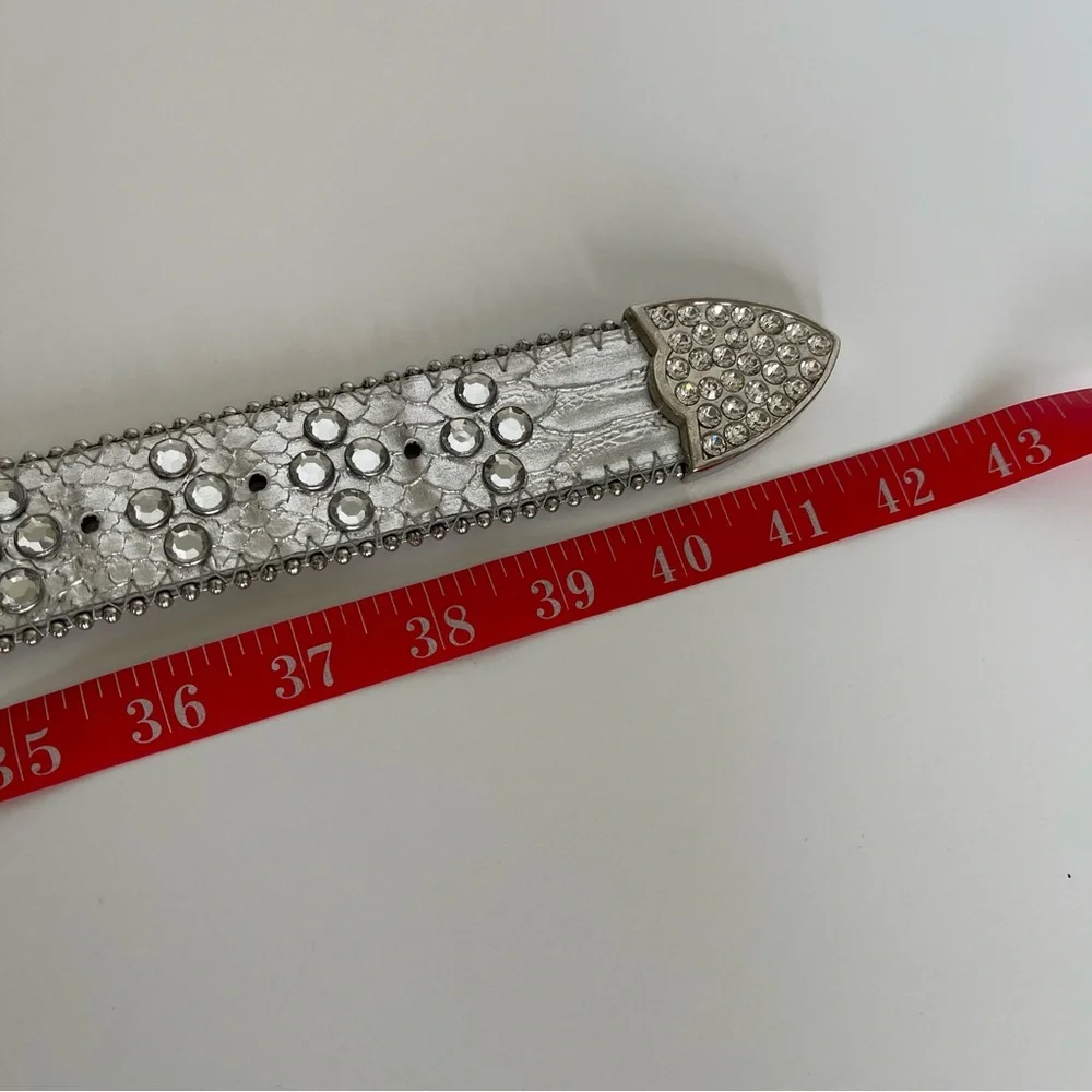 Western Cowgirl metallic silver rhinestone horseshoe bling leather belt Size M/L